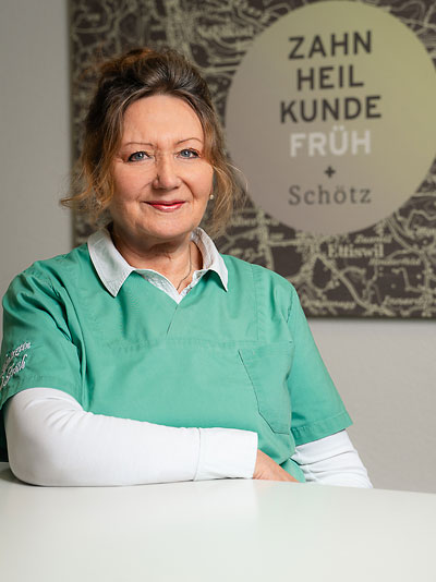 Olga Früh — Zahnärztin